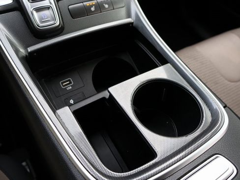 Certified 2022 Hyundai Santa Fe SEL image 39