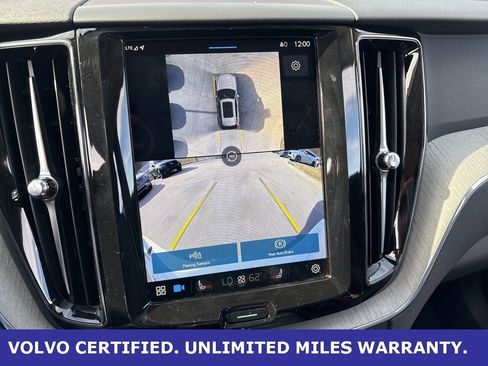 Certified 2025 Volvo XC60 B5 Plus image 20