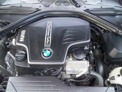 Used 2016 BMW 320i xDrive Sedan image 9