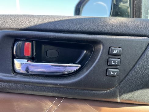 Used 2018 Subaru Outback 3.6R Touring w/ Popular Package #3 AWD/4WD image 7