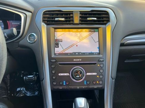 Used 2016 Ford Fusion Titanium image 28