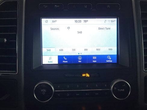 Used 2020 Ford Expedition XLT w/ Equipment Group 202A AWD/4WD image 20