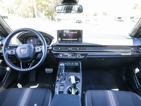 Used 2025 Honda Civic Sport image 13