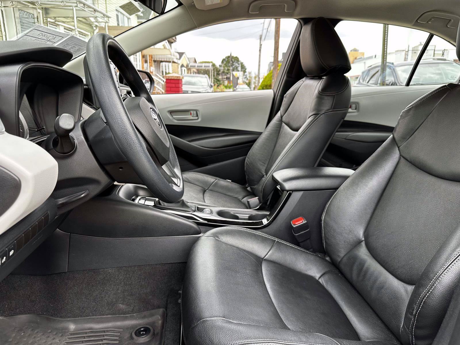 Certified 2022 Toyota Corolla LE FWD image 14