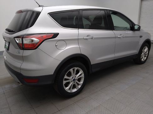 Used 2017 Ford Escape SE AWD/4WD image 10