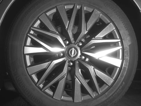 Used 2025 Nissan Altima 2.5 SV FWD image 14