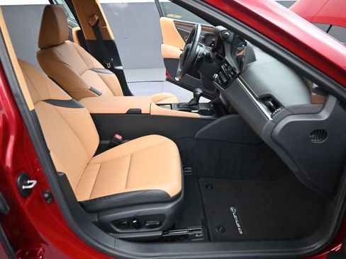 Used 2025 Lexus ES 300h w/ Premium Package FWD image 30