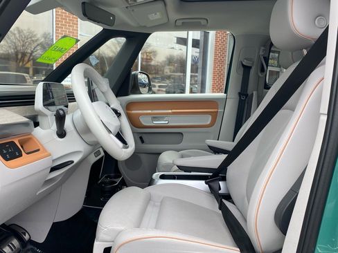 Certified 2025 Volkswagen ID. Buzz 1st Edition image 12