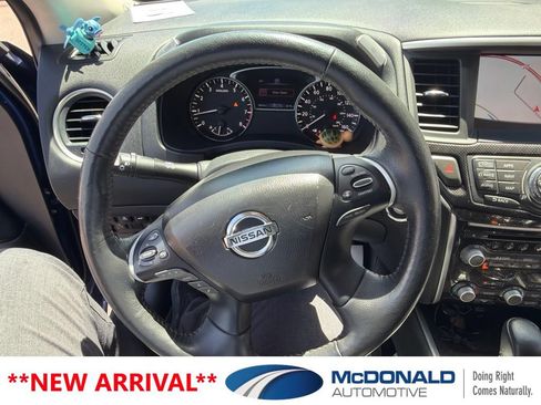 Used 2019 Nissan Pathfinder SL w/ Rock Creek Edition FWD image 5