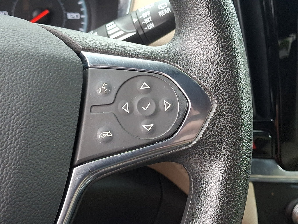 Used 2023 Chevrolet Traverse LS w/ Safety Package AWD/4WD image 21
