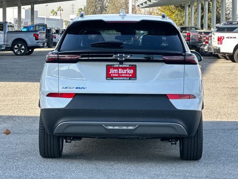 Used 2022 Chevrolet Bolt EUV LT w/ Comfort Package image 5