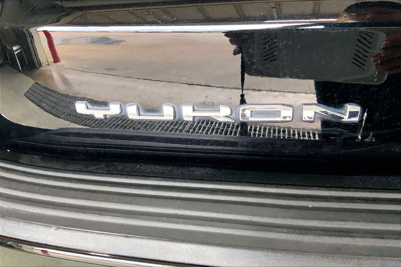 Used 2022 GMC Yukon XL SLE w/ Gmc Pro Safety Plus Package RWD image 31