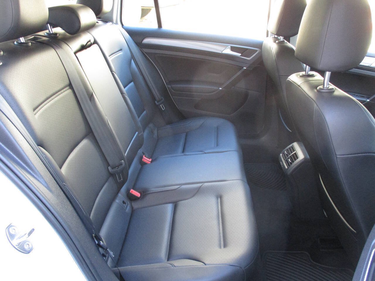Used 2019 Volkswagen Golf Alltrack S AWD/4WD image 23