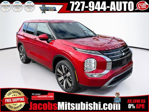 New 2026 Mitsubishi Outlander SE image 1