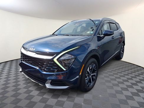 Used 2023 Kia Sportage EX AWD/4WD image 3