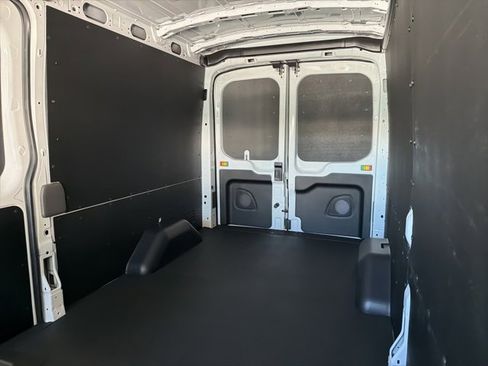 New 2026 Ford Transit 250 148 Medium Roof w/ Load Area Protection Package image 8