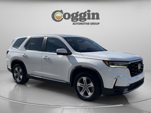 Used 2023 Honda Pilot EX-L image 8