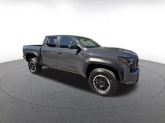 Used 2025 Toyota Tacoma TRD Off-Road AWD/4WD video 2