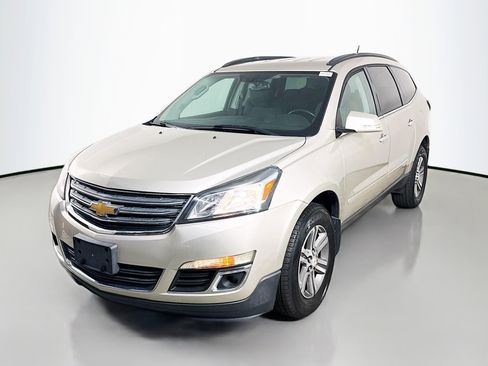 Used 2017 Chevrolet Traverse LT FWD image 4