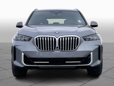 Used 2024 BMW X5 xDrive50e w/ Premium Package image 4