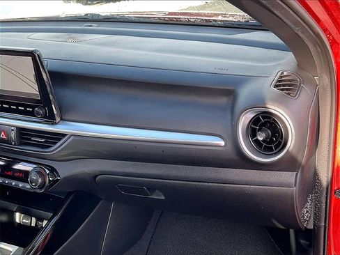 Used 2023 Kia Forte GT-Line w/ GT-Line Technology Package image 12