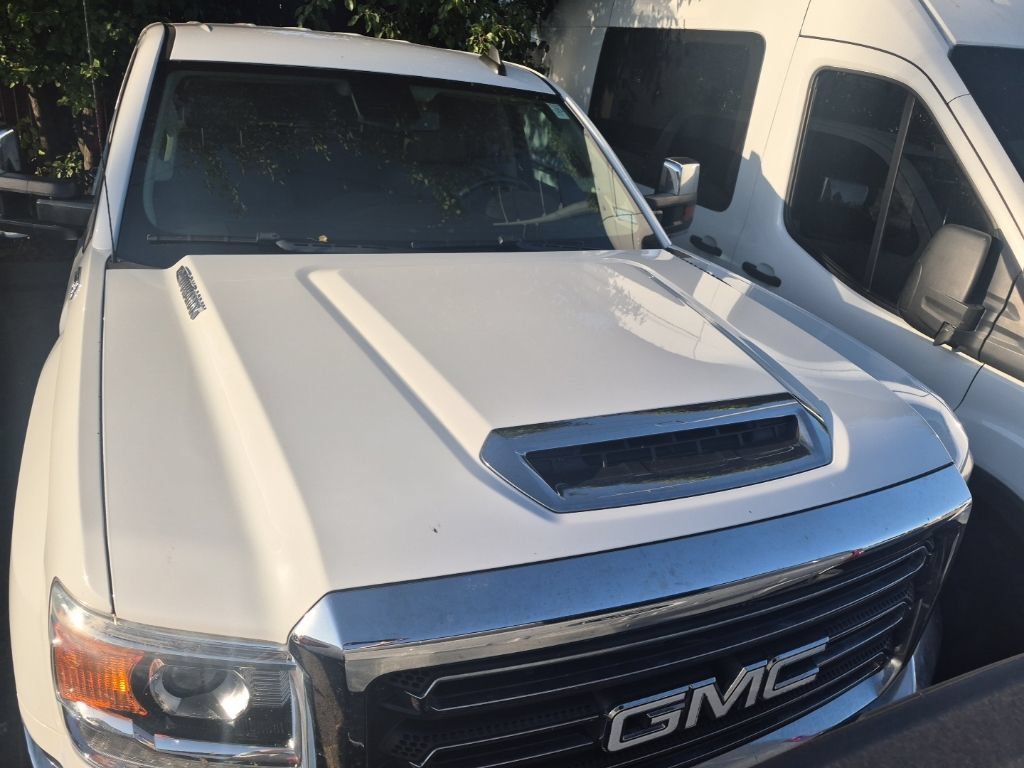 Used 2019 GMC Sierra 2500 SLT w/ Duramax Plus Package AWD/4WD image 34