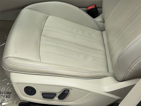 Used 2022 Audi A6 3.0T Premium w/ Convenience Package image 37