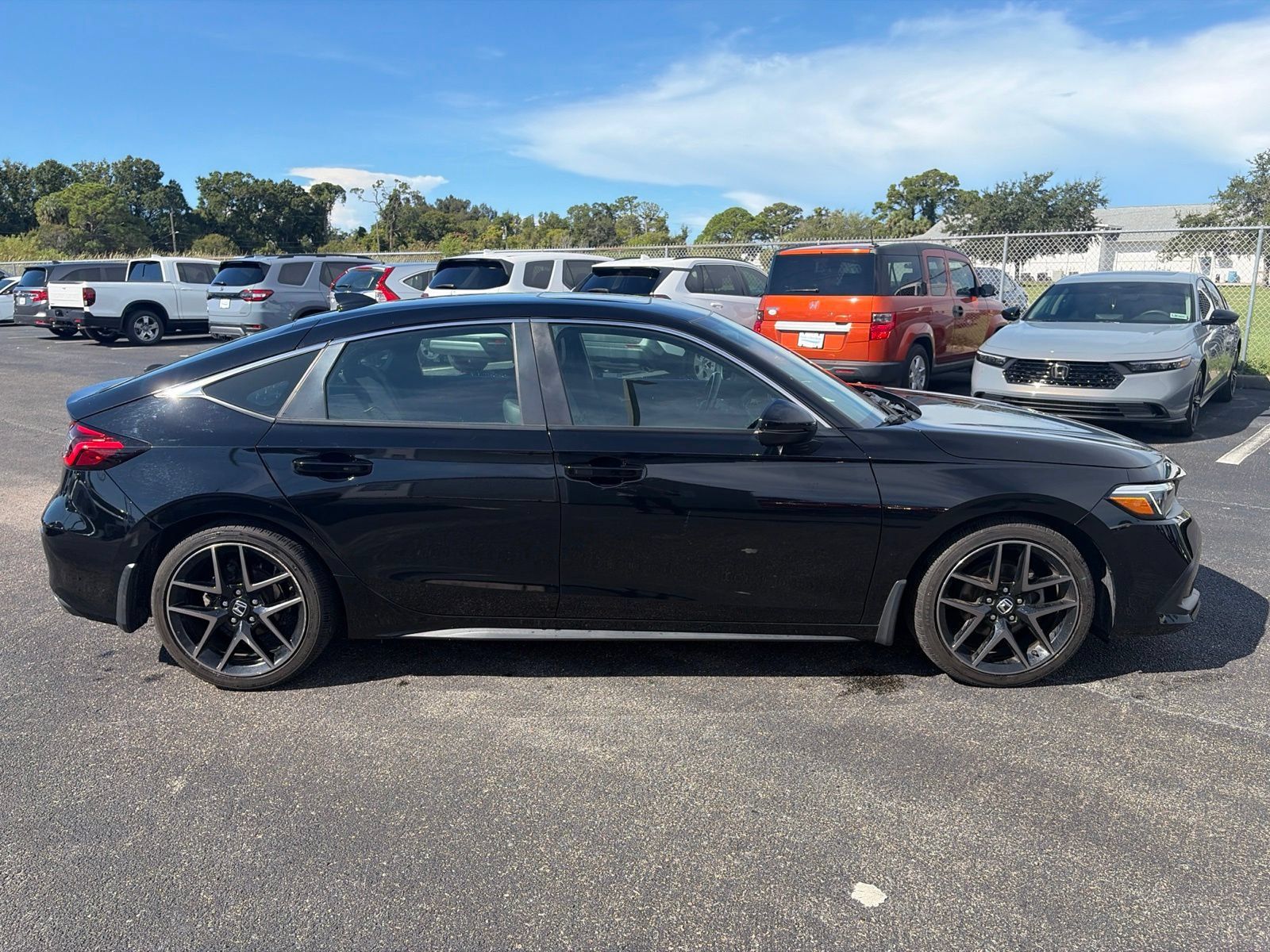 Used 2022 Honda Civic Sport Touring image 8