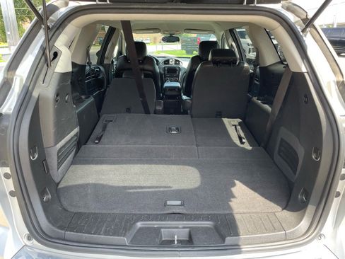 Used 2017 Buick Enclave Leather FWD image 20