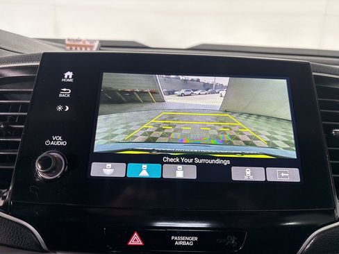 Used 2025 Honda Passport EX-L image 18