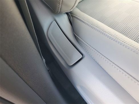 New 2026 Kia Sorento S w/ S Panoramic Sunroof Package image 9