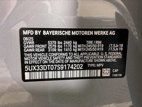 Used 2025 BMW X4 xDrive30i w/ Premium Package AWD/4WD image 4