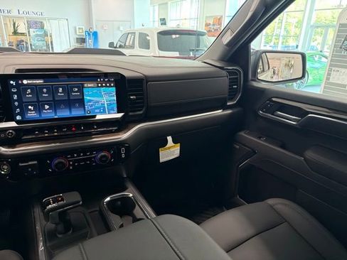 New 2026 Chevrolet Silverado 1500 LT Trail Boss w/ LT Trail Boss Premium Package AWD/4WD image 24