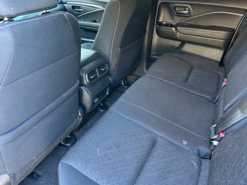 Used 2024 Honda Ridgeline Sport image 13