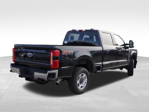 New 2026 Ford F350 XLT w/ XLT Premium Package AWD/4WD image 3