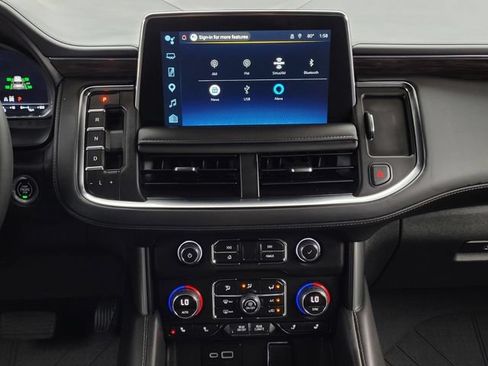 Used 2023 Chevrolet Tahoe Z71 w/ Luxury Package AWD/4WD image 31