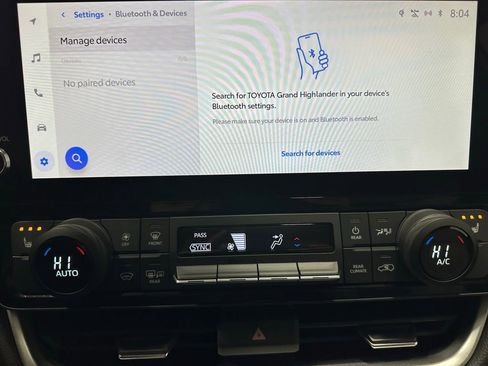 Used 2025 Toyota Grand Highlander AWD image 29