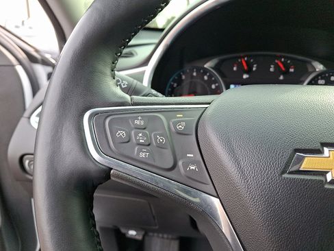 Used 2018 Chevrolet Malibu Premier w/ Premier Sun and Wheel Package image 21