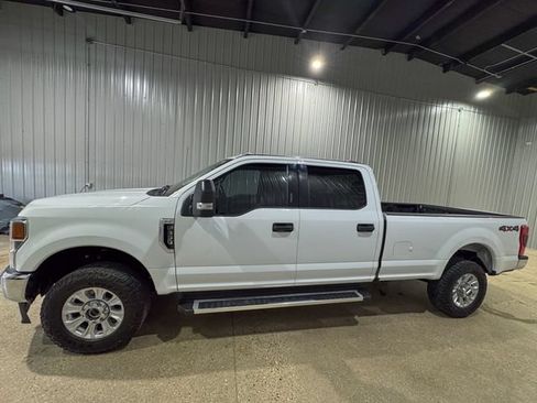 Used 2022 Ford F350 XLT w/ XLT Value Package AWD/4WD image 2