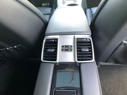 Used 2013 Porsche Panamera image 32