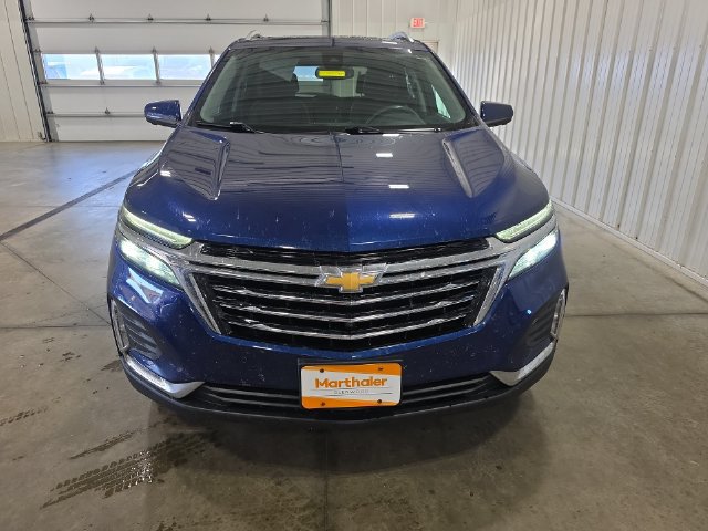 Used 2022 Chevrolet Equinox Premier AWD/4WD image 3