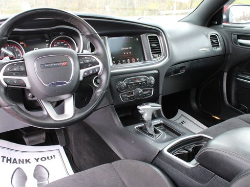 Used 2016 Dodge Charger R/T Scat Pack w/ Technology Group image 25