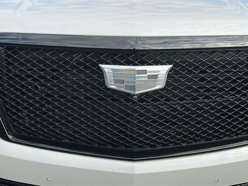 Certified 2022 Cadillac Escalade Sport w/ LPO, ONYX Package image 9