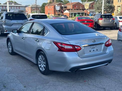 Used 2016 Nissan Altima 2.5 S w/ Power Driver Seat Package FWD image 6