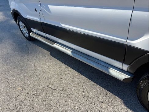 Used 2024 Ford Transit 250 Low Roof w/ Exterior Upgrade Package image 17