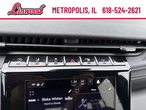 Used 2025 Jeep Grand Cherokee Altitude AWD/4WD image 27