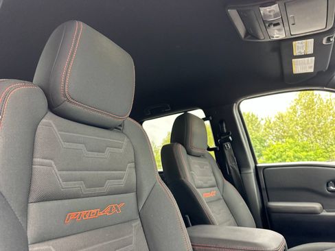 Used 2022 Nissan Frontier PRO-4X AWD/4WD image 15