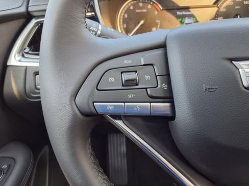 New 2025 Cadillac XT6 Luxury image 35