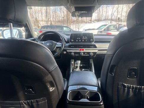 Used 2020 Kia Telluride LX image 37