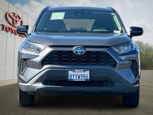 Used 2021 Toyota RAV4 LE AWD/4WD image 8